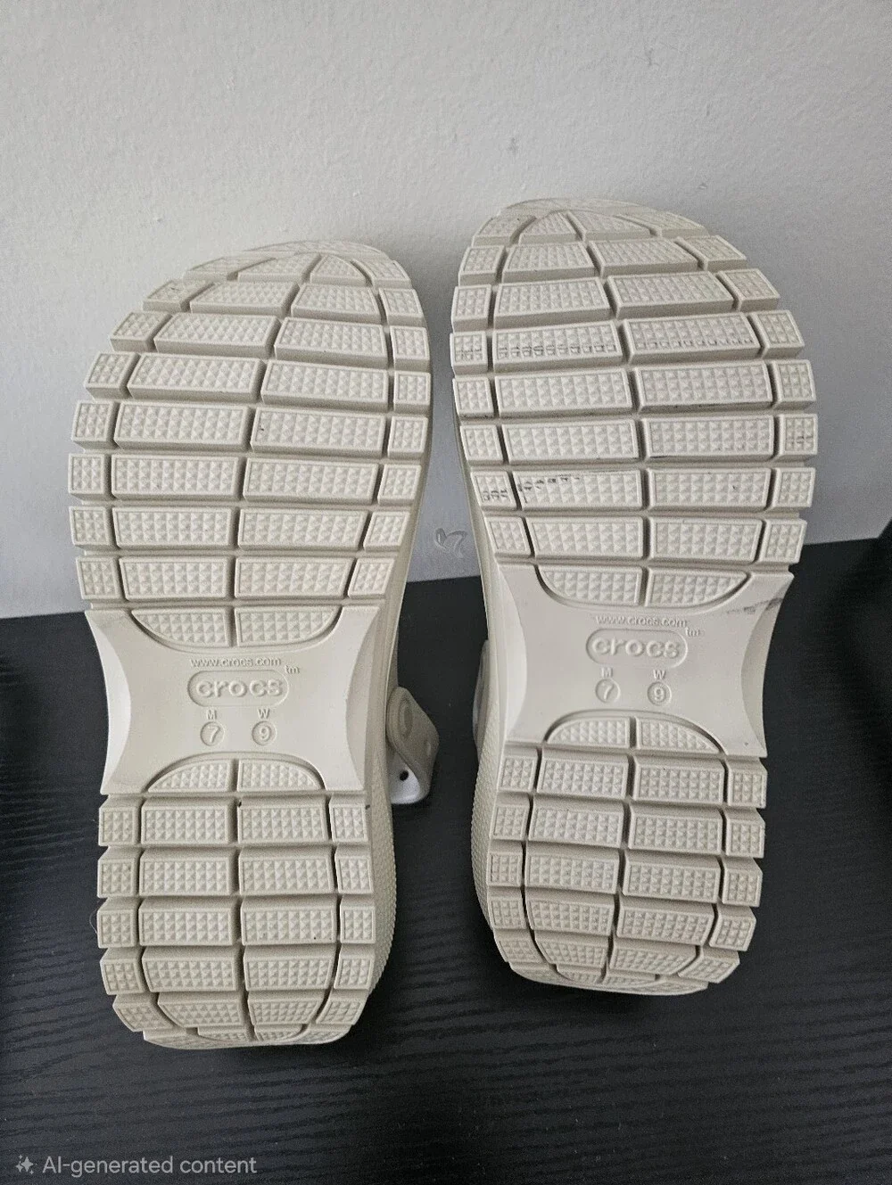 CROCS Mega Crush Platform Sandal